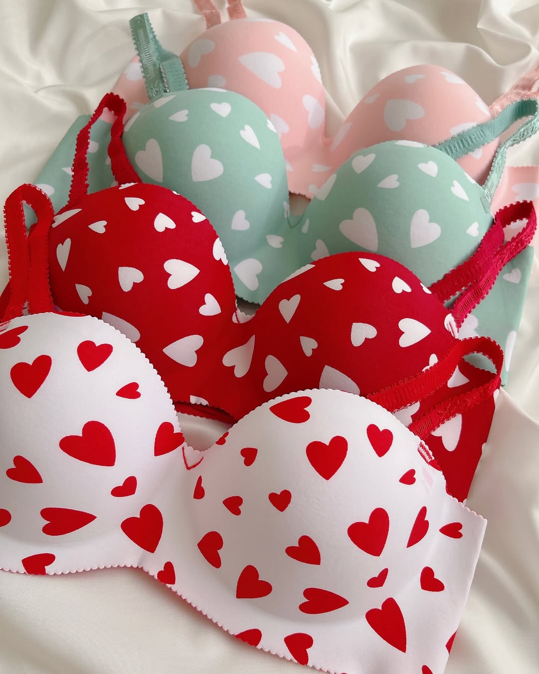 Push Up Bra Hand Design